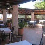 Arena Stupice Homes 假日公园 4*