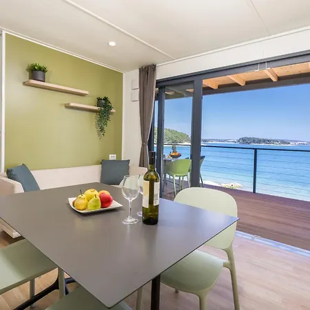 Arena Stupice Homes بريمونتيرا