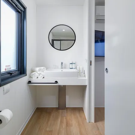 Arena Stupice Homes 홀리데이파크 2*