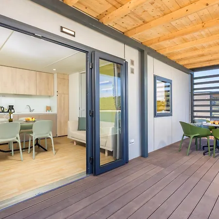 Arena Stupice Homes 4*