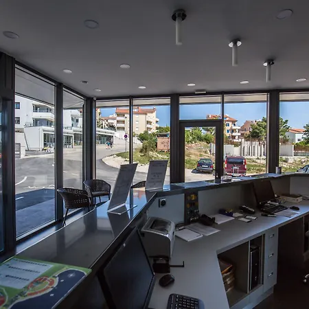 Arena Stupice Homes Village de vacances