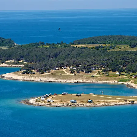 Arena Stupice Camping Homes Holiday park
