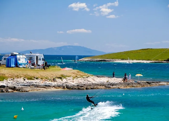 Semesterpark Arena Stupice Camping Homes